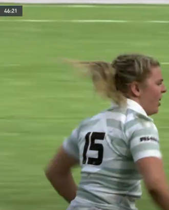 Nancy Twigg playing for Cambridge in the Women's 2023 Varsity Rugby Match